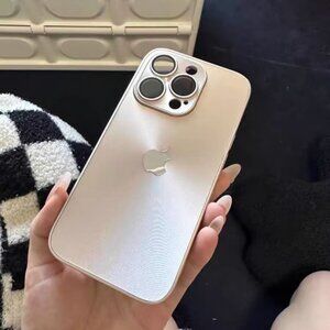 Cream iPhone16 Case